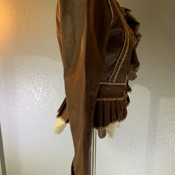 VS MODA Int'l Leather Ruffle Jacket in Brown - Picture 5 of 8